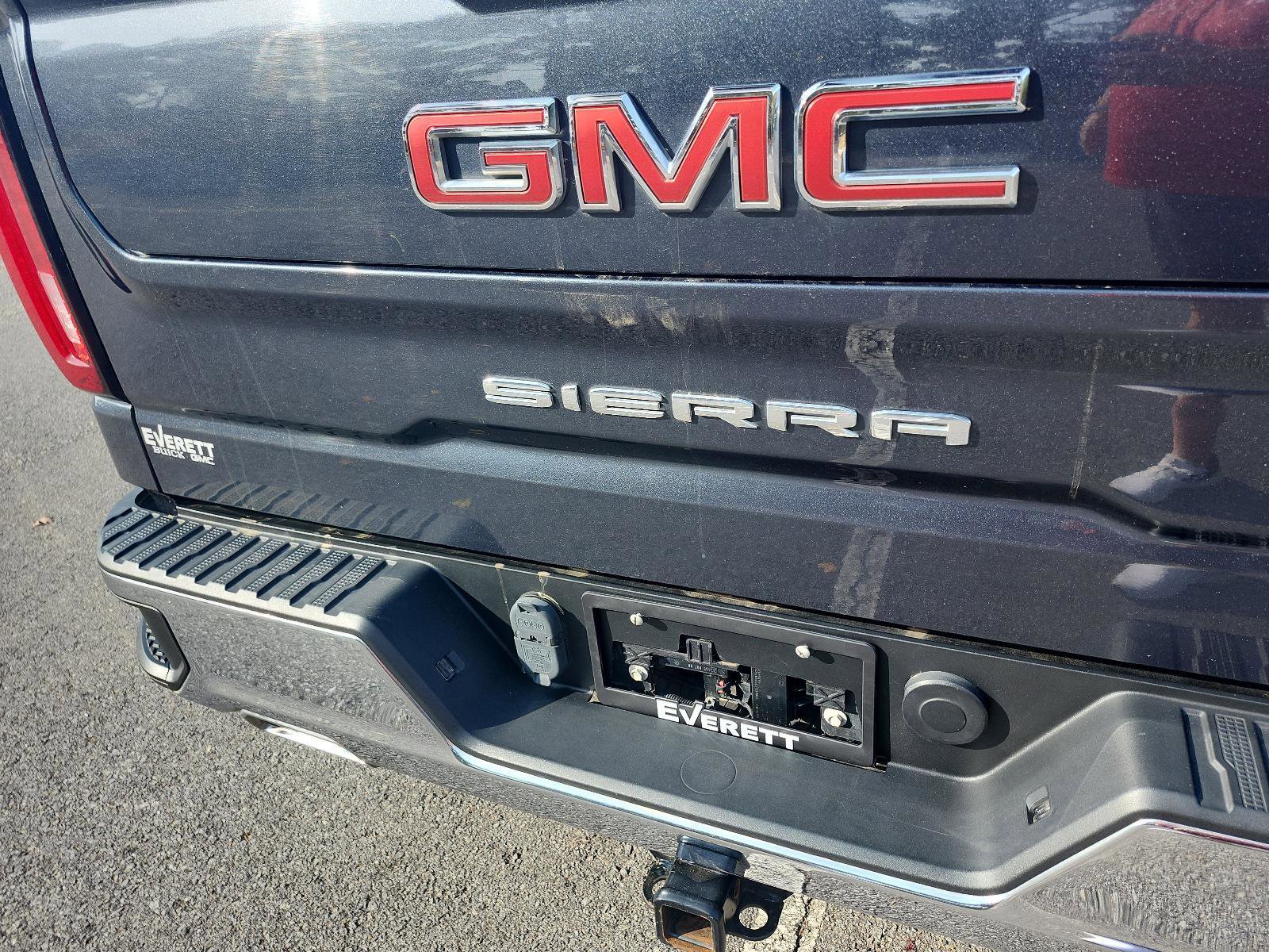 Used 2021 GMC Sierra 1500 SLT w/ SLT Premium Package image 4