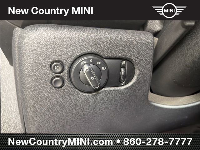Used 2021 MINI Cooper S image 19