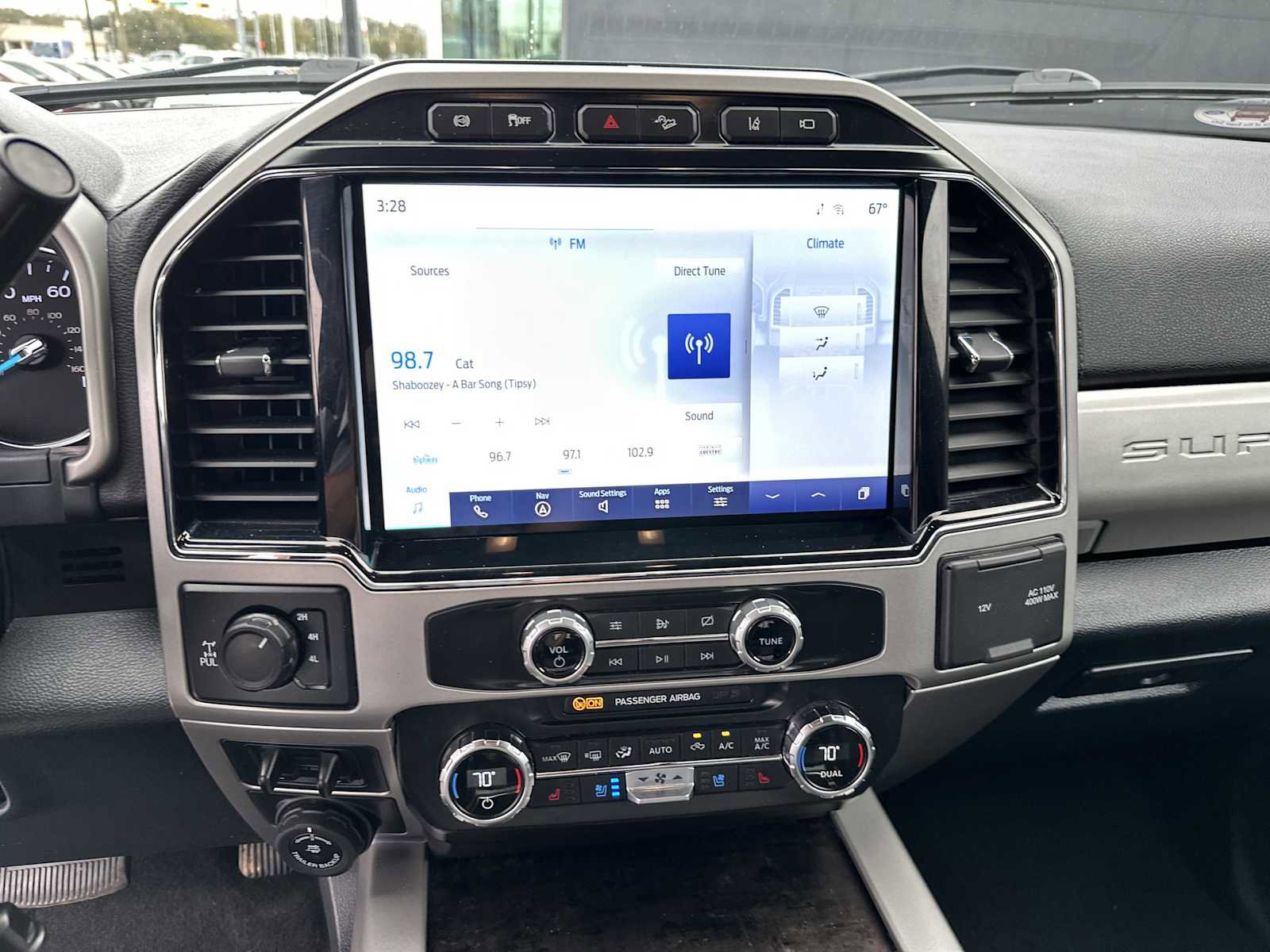 Used 2022 Ford F250 Lariat w/ Chrome Package image 17