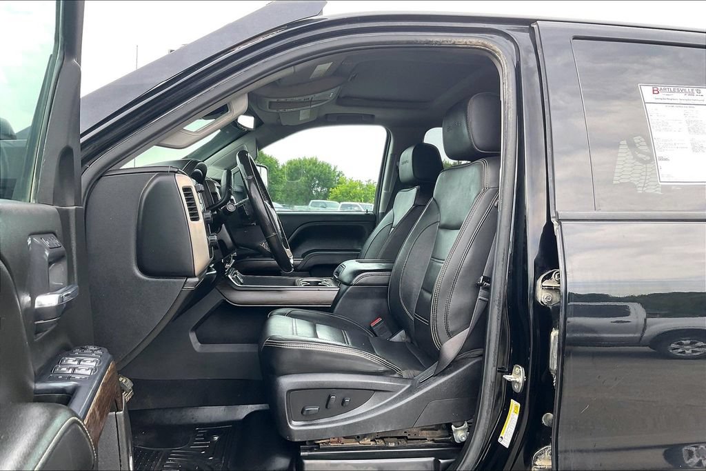 Used 2019 GMC Sierra 2500 Denali w/ Suspension Package, Off-Road AWD/4WD image 25