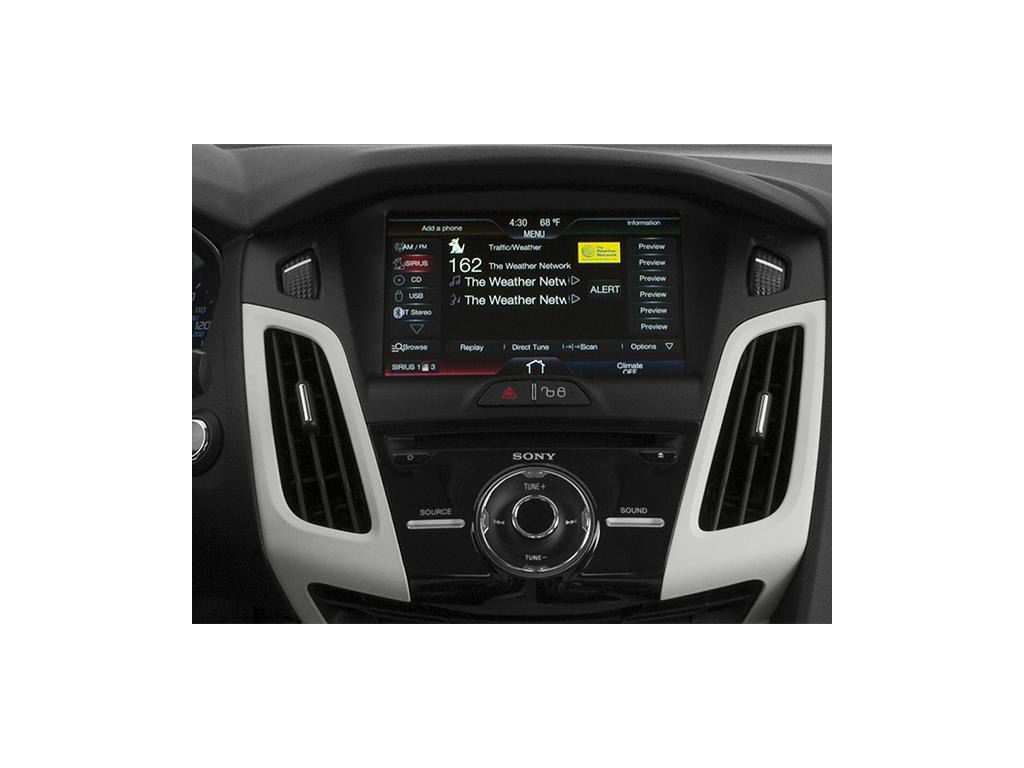 Used 2014 Ford Focus SE w/ SE Winter Package FWD image 19