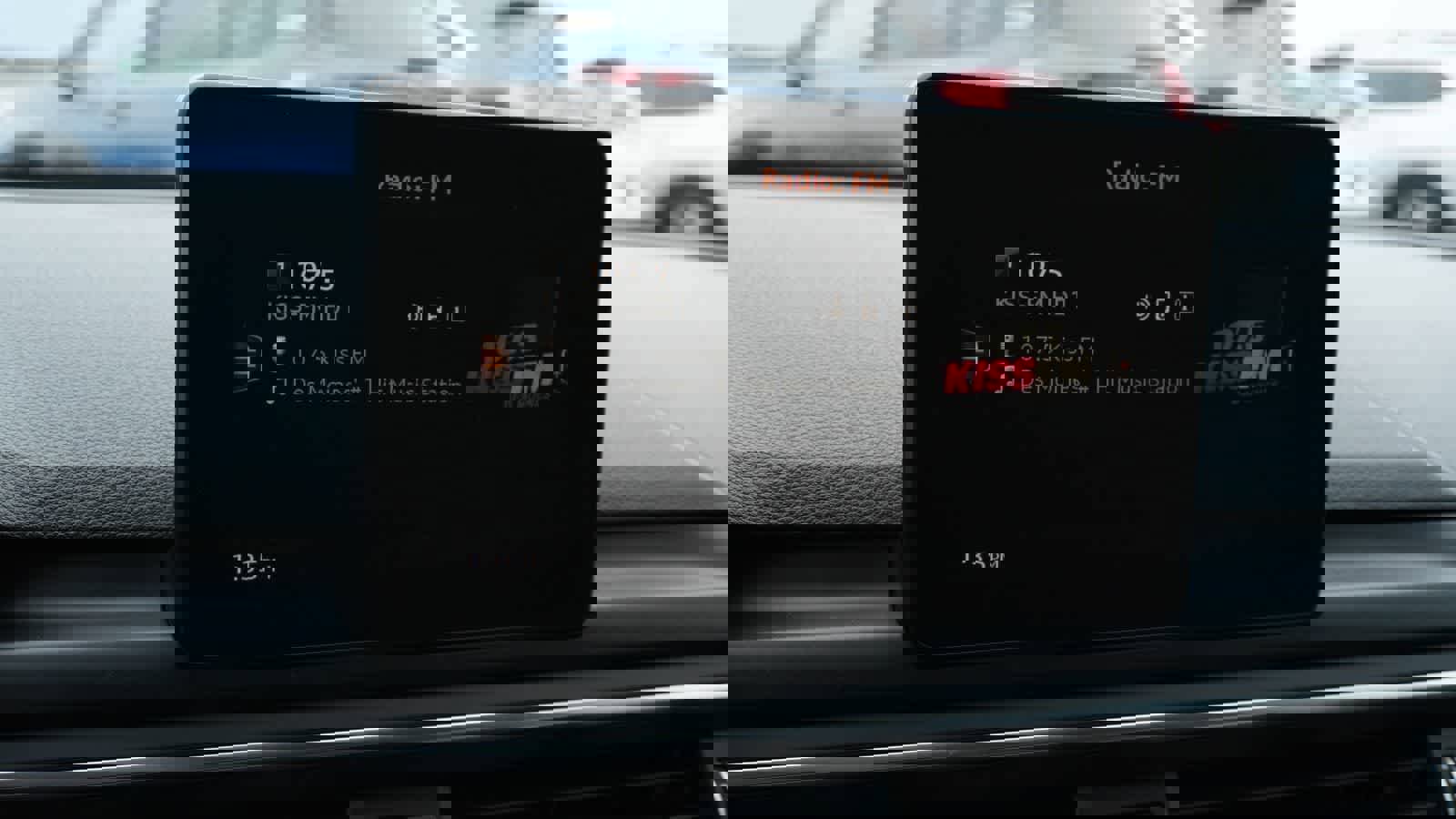 Used 2017 Audi A4 2.0T Premium w/ Convenience Package image 30