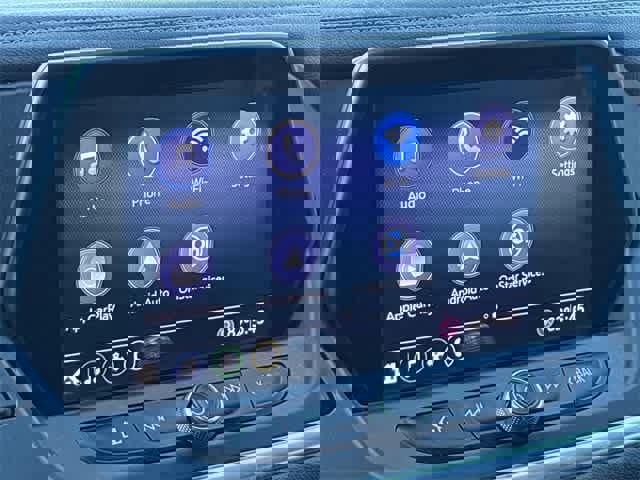 Used 2020 Chevrolet Blazer LT image 29