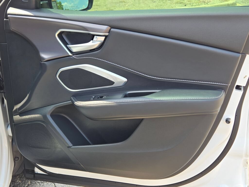 Certified 2025 Acura RDX SH-AWD image 7