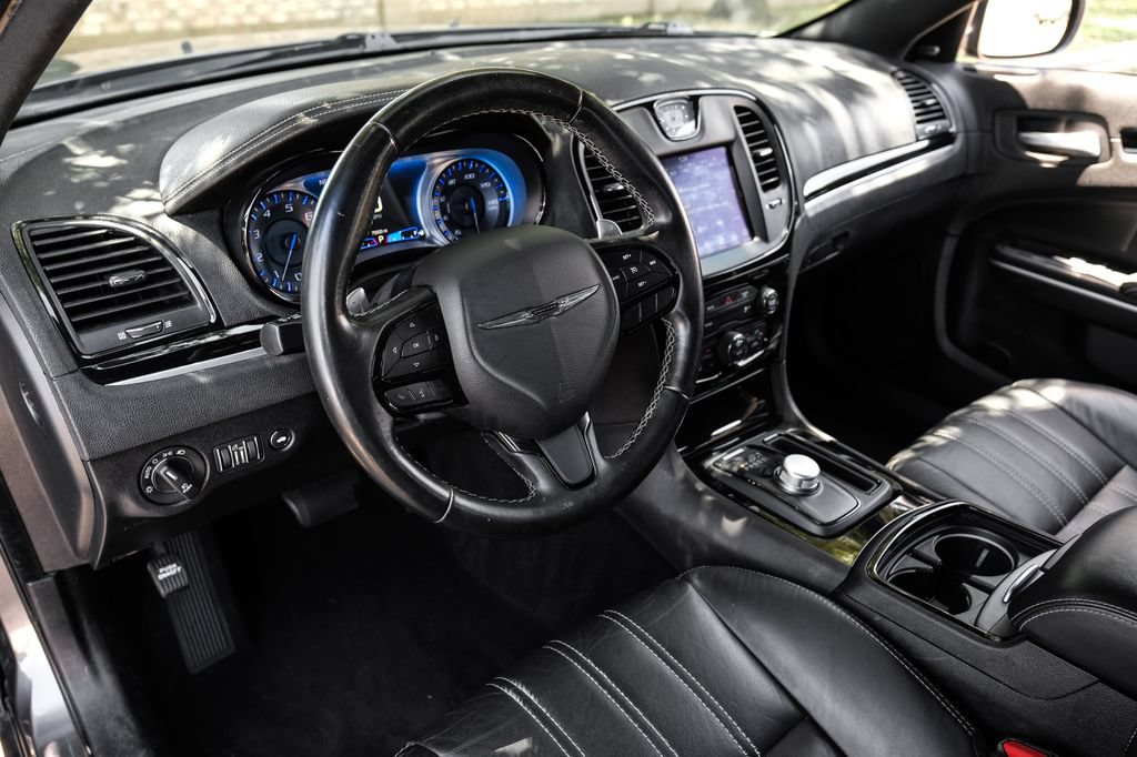 Used 2019 Chrysler 300 S RWD image 25