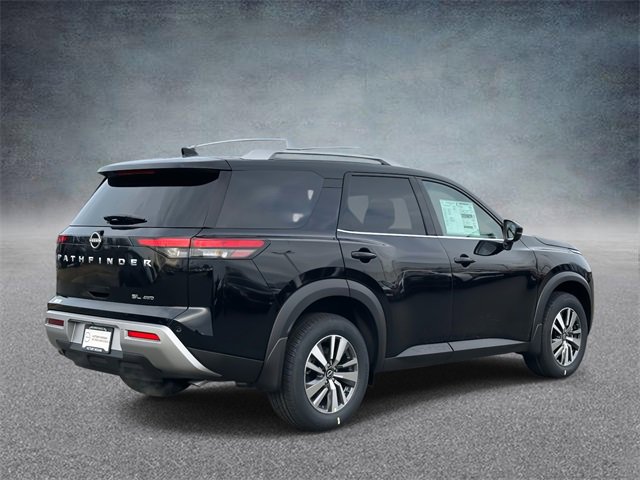 New 2025 Nissan Pathfinder SL image 2