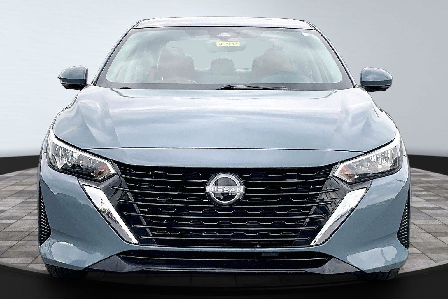 Certified 2024 Nissan Sentra SV w/ SV Premium Package FWD image 4