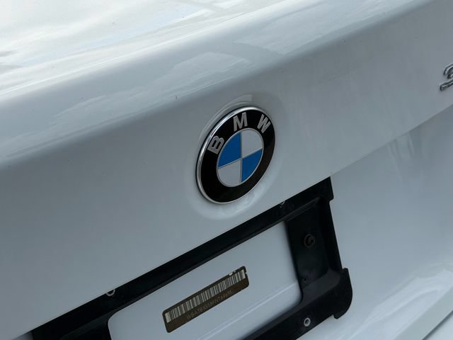 Used 2015 BMW 320i Sedan RWD image 16