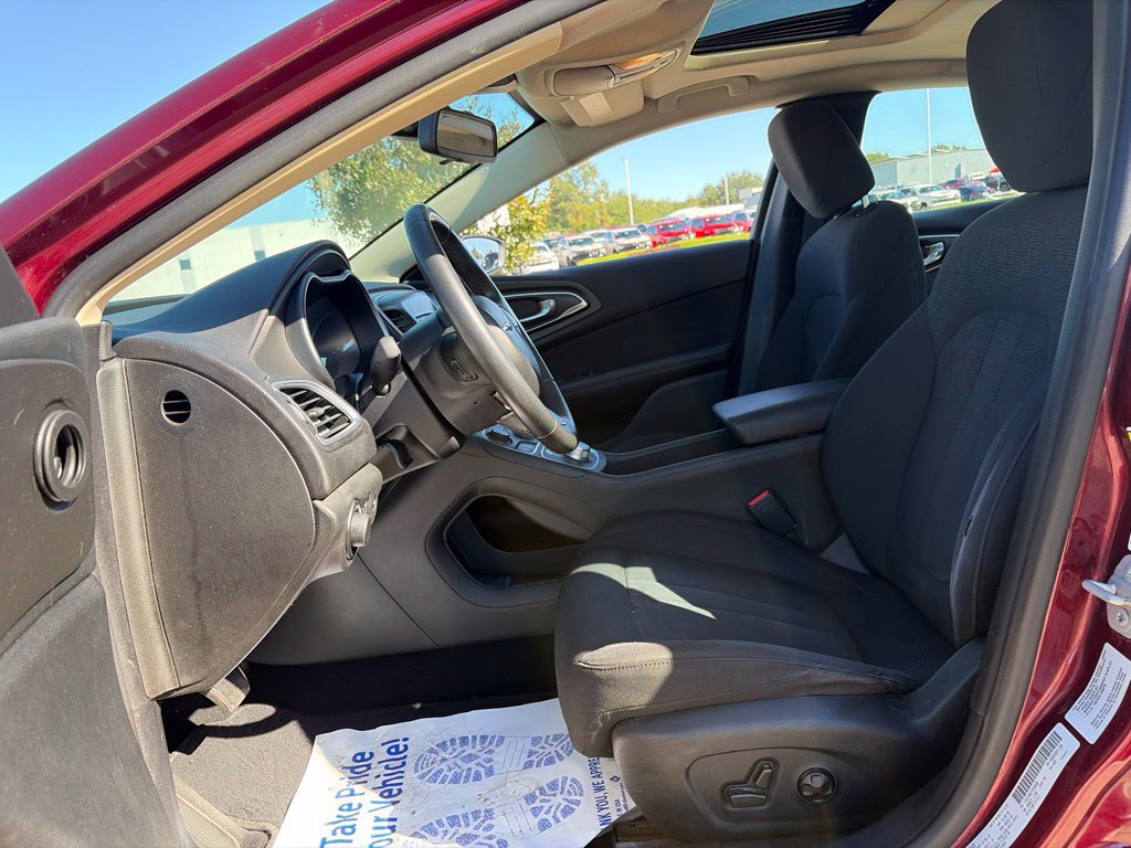 Used 2015 Chrysler 200 Limited w/ Convenience Group FWD image 38