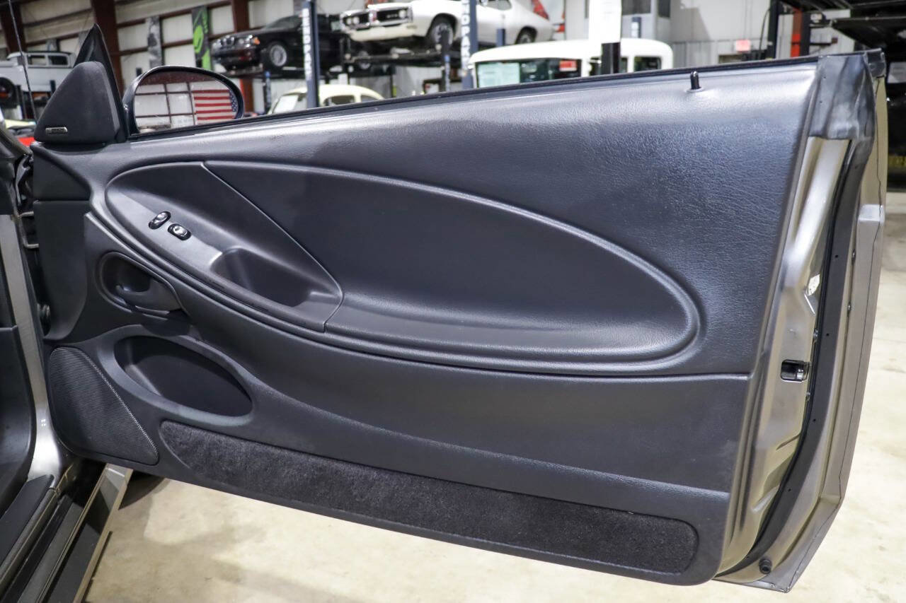 Used 2001 Ford Mustang Cobra image 36