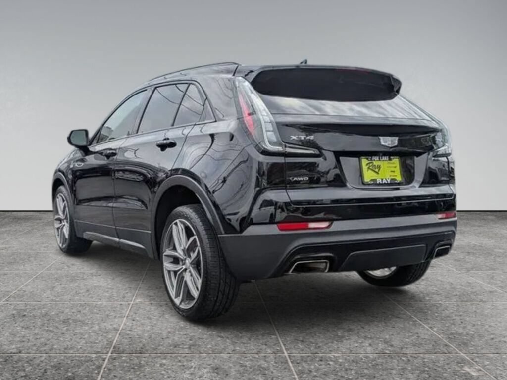 Used 2022 Cadillac XT4 Sport w/ Driver Awareness Package AWD/4WD image 5