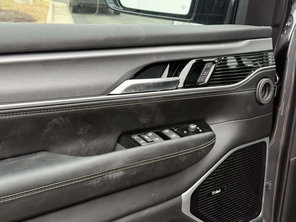 New 2026 Jeep Grand Wagoneer Limited AWD/4WD image 33