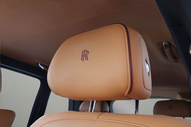 Certified 2023 Rolls-Royce Cullinan Black Badge AWD/4WD image 17
