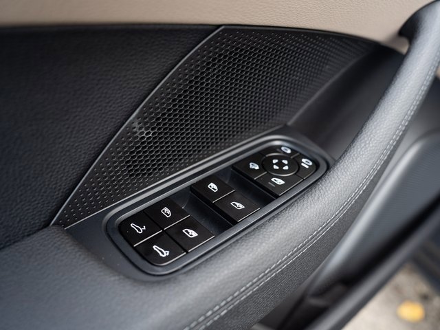 New 2026 Porsche Panamera 4 image 16