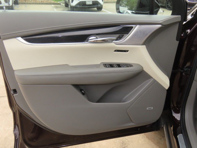 Used 2020 Cadillac XT6 Premium Luxury FWD image 23