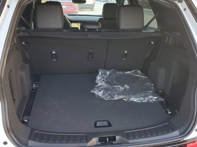 New 2026 Land Rover Discovery Sport Landmark AWD/4WD image 9