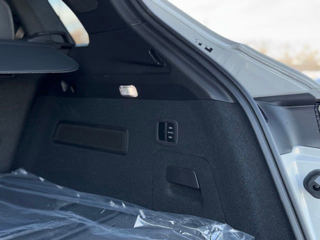 New 2025 Porsche Cayenne Turbo image 39