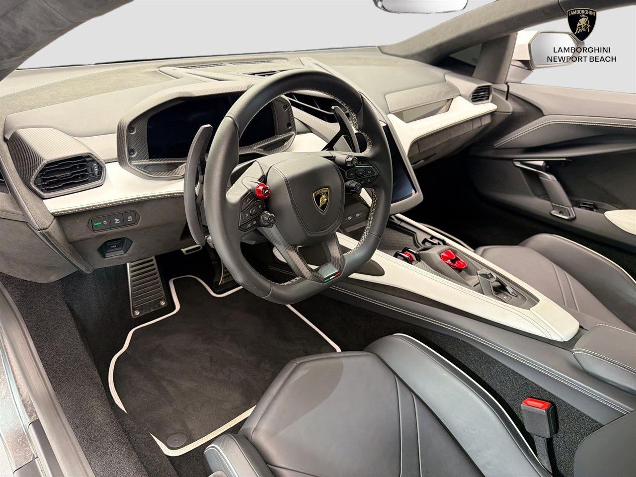 Used 2024 Lamborghini Revuelto AWD/4WD image 9