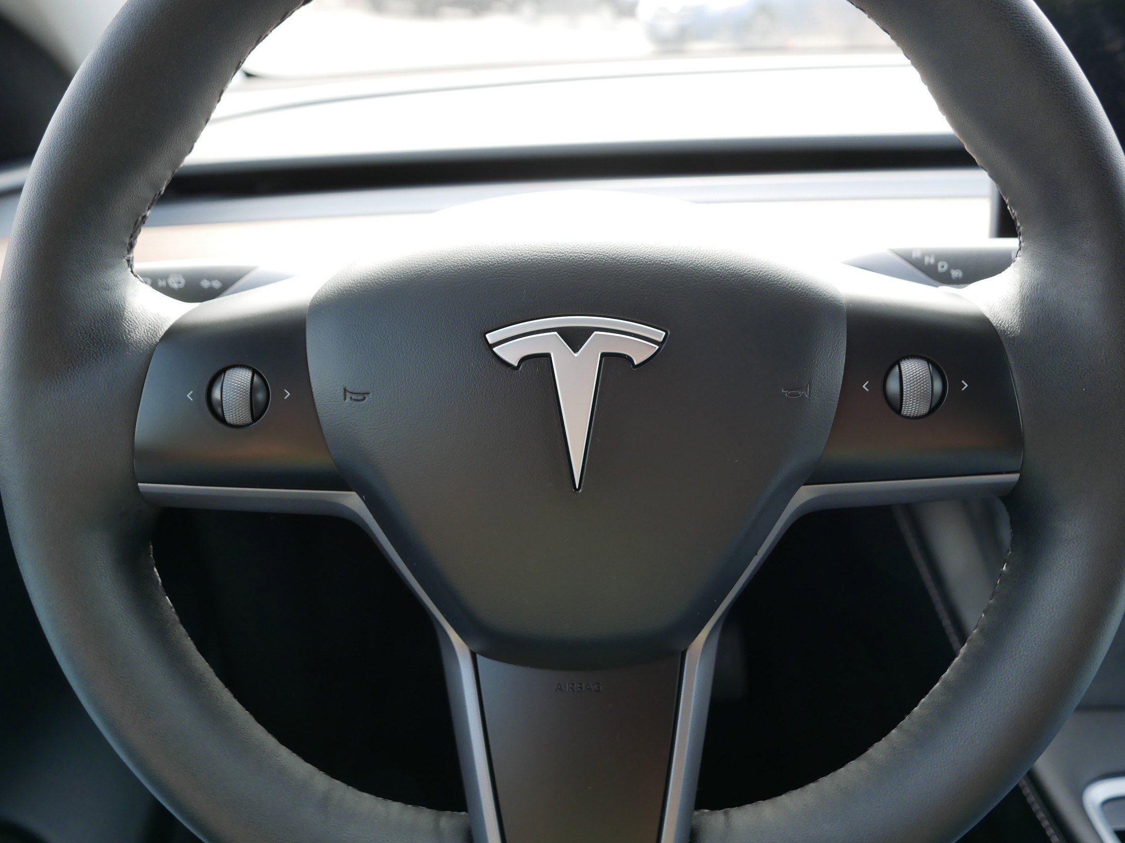 Used 2024 Tesla Model Y Long Range image 25