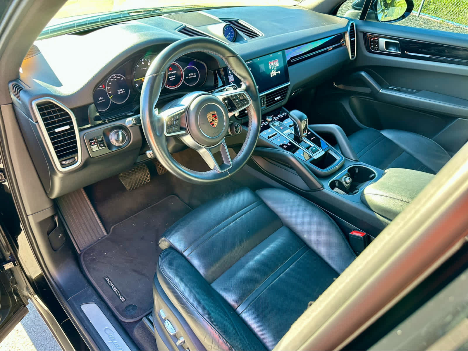 Used 2019 Porsche Cayenne E-Hybrid AWD/4WD image 11
