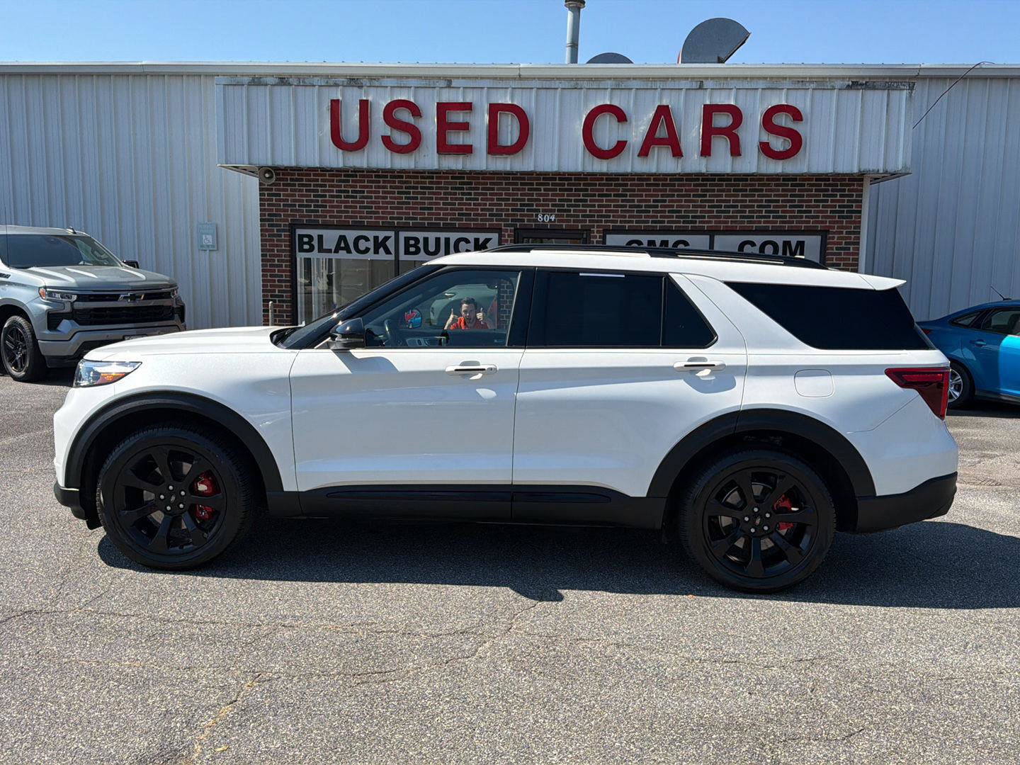 Used 2023 Ford Explorer ST w/ Equipment Group 401A AWD/4WD image 15