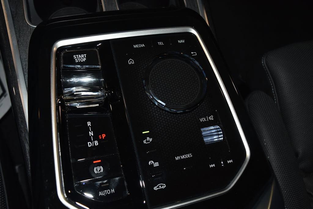Used 2024 BMW i7 eDrive50 image 13