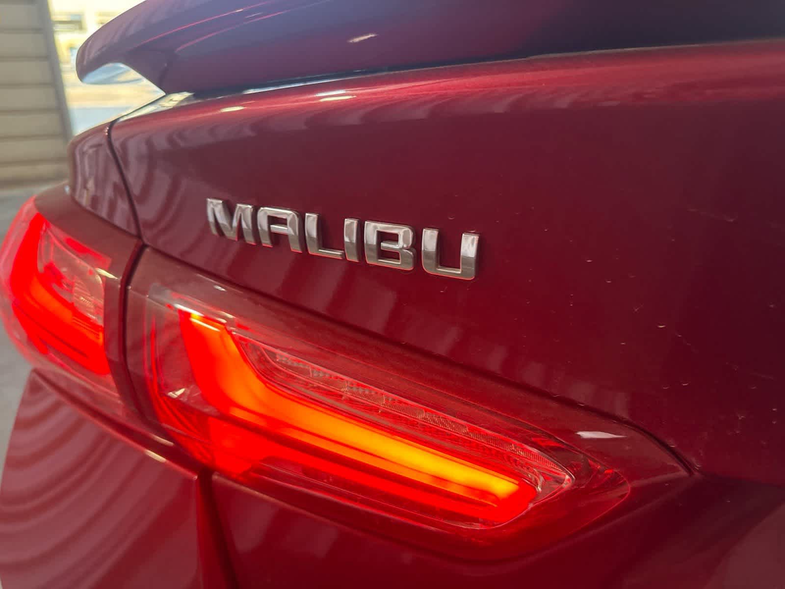 Used 2021 Chevrolet Malibu LT w/ Leather Package FWD image 11