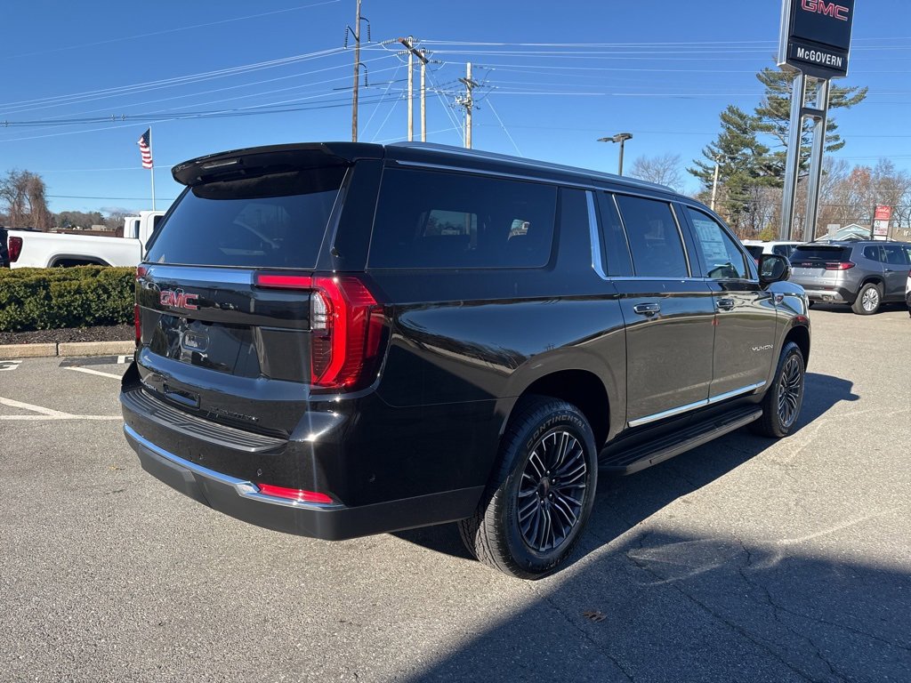 New 2026 GMC Yukon XL Elevation image 7