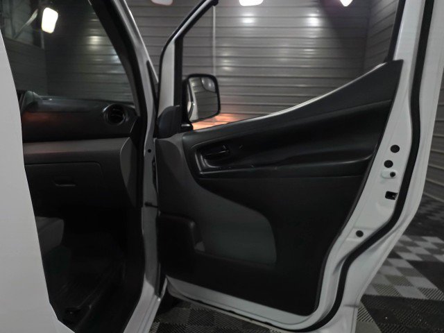 Used 2020 Nissan NV200 S FWD image 26