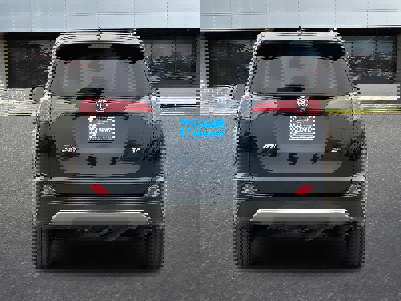 Used 2017 Toyota RAV4 XLE w/ Carpet Mat Package image 8