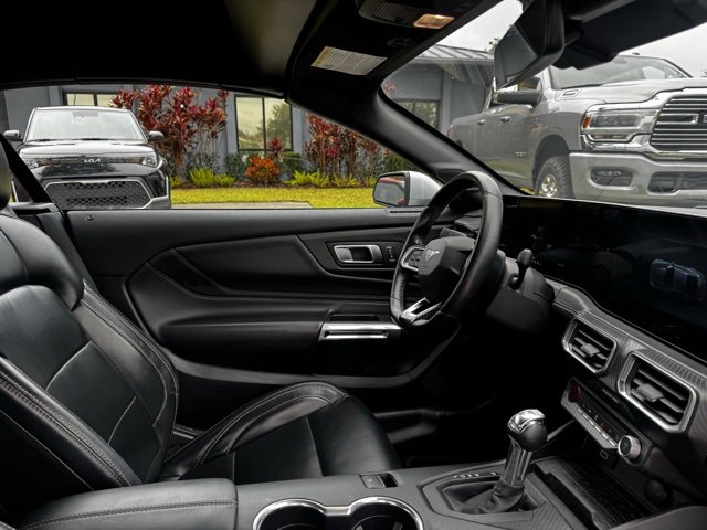 Used 2024 Ford Mustang Premium image 9
