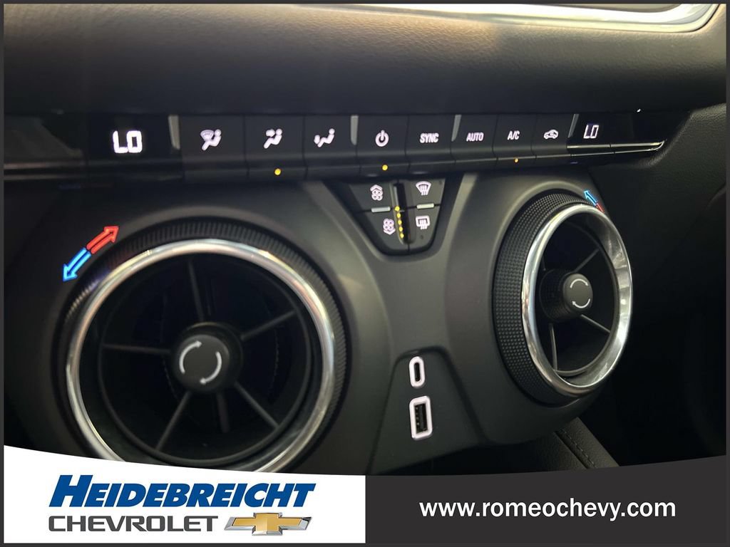 Certified 2020 Chevrolet Blazer L FWD image 23