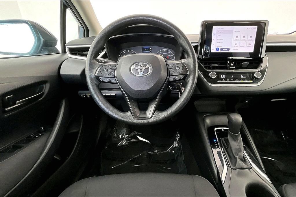 Used 2024 Toyota Corolla LE image 7