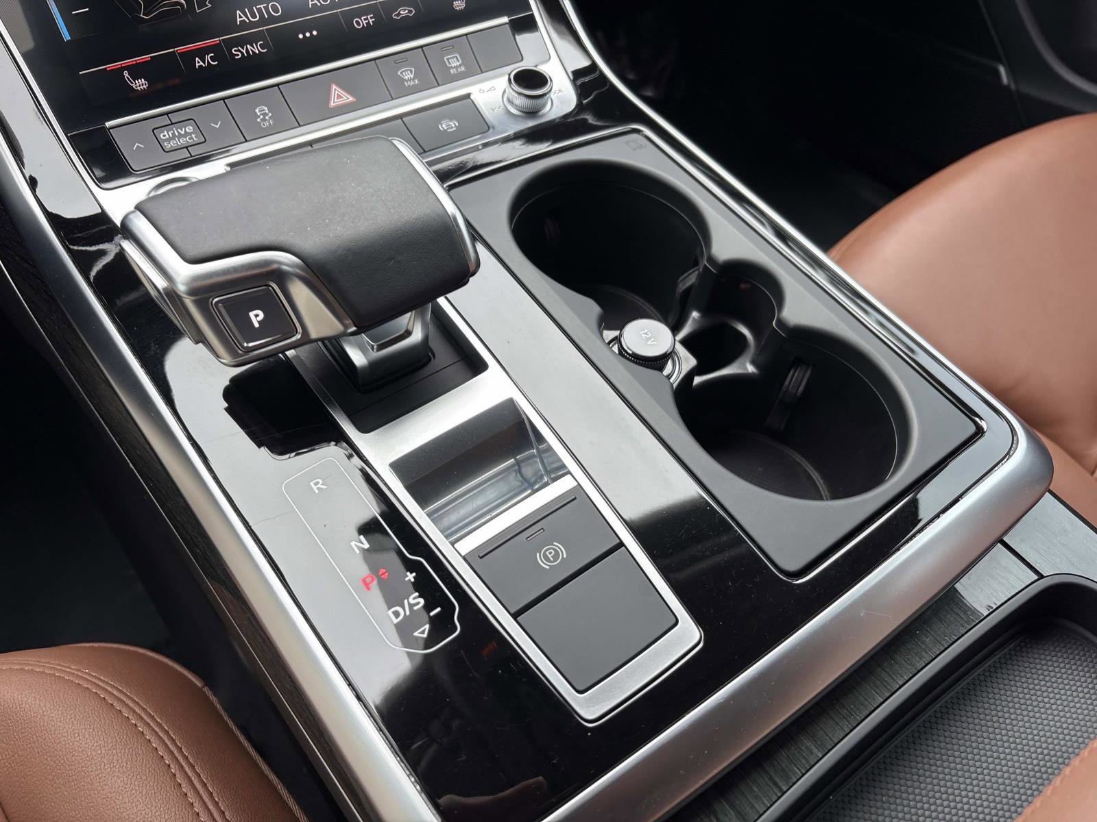 Used 2022 Audi Q7 Premium Plus w/ Premium Plus Package image 27