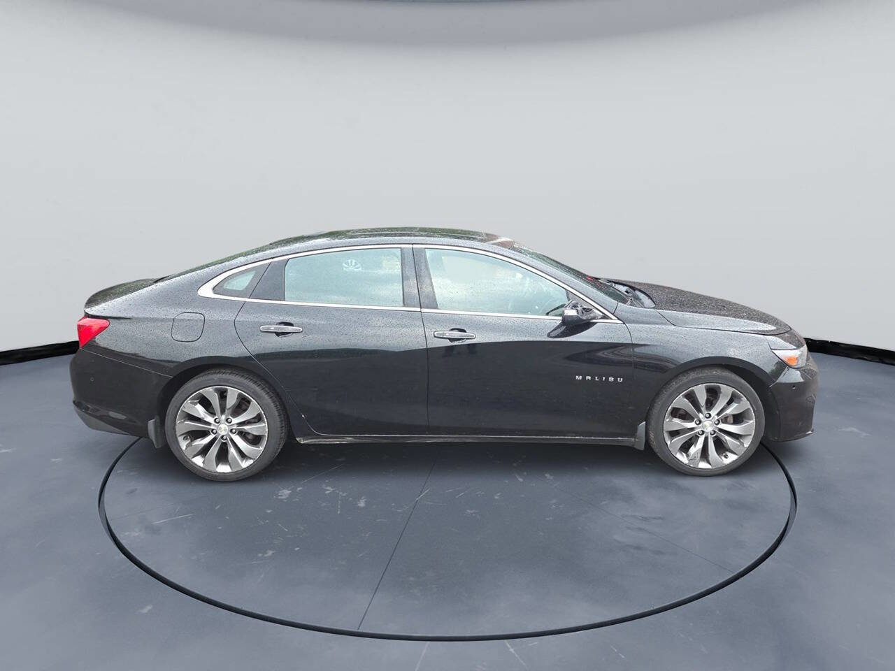 Used 2016 Chevrolet Malibu Premier w/ Driver Confidence Package II image 10