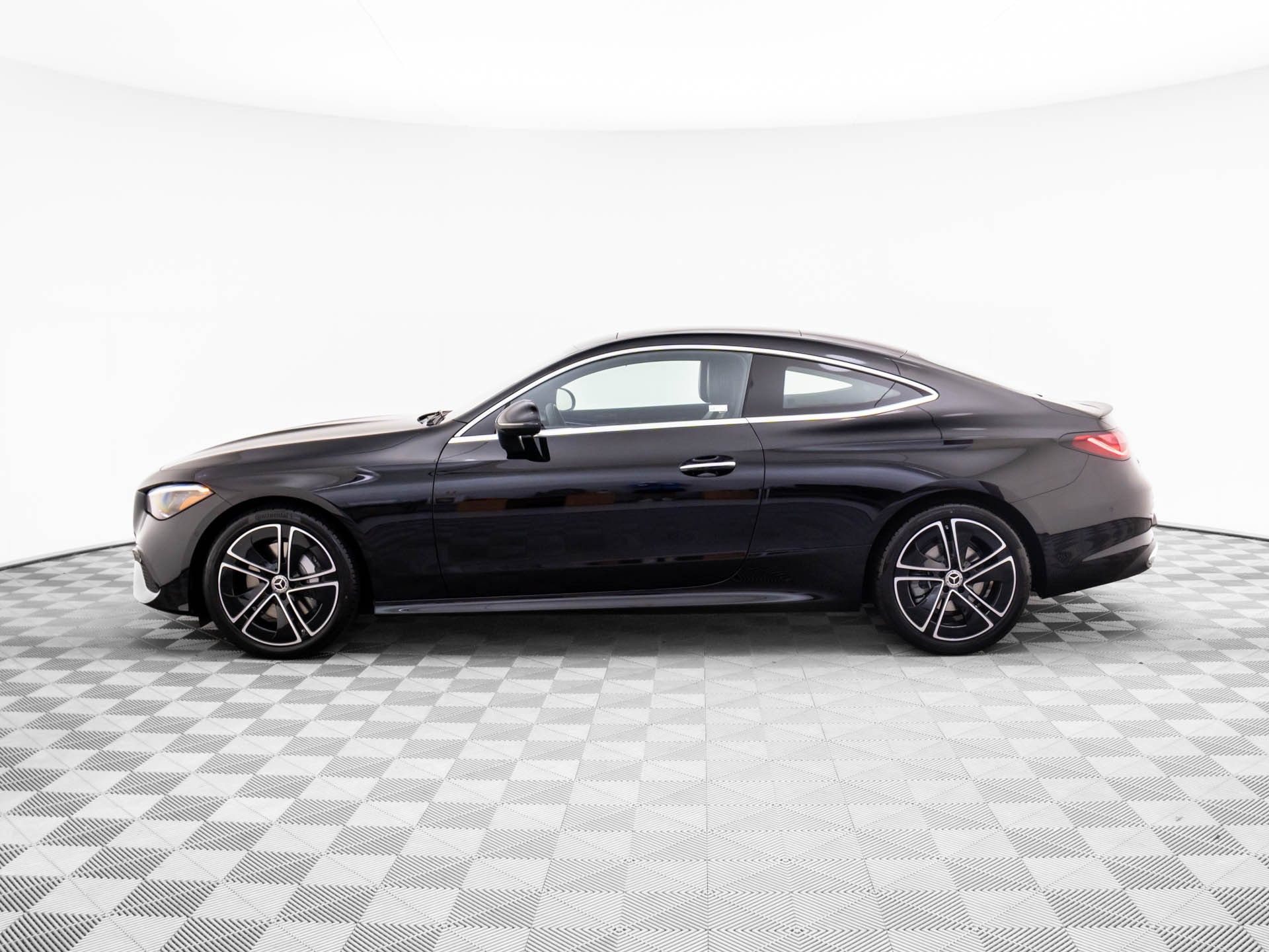 New 2026 Mercedes-Benz CLE 300 4MATIC Coupe video 2