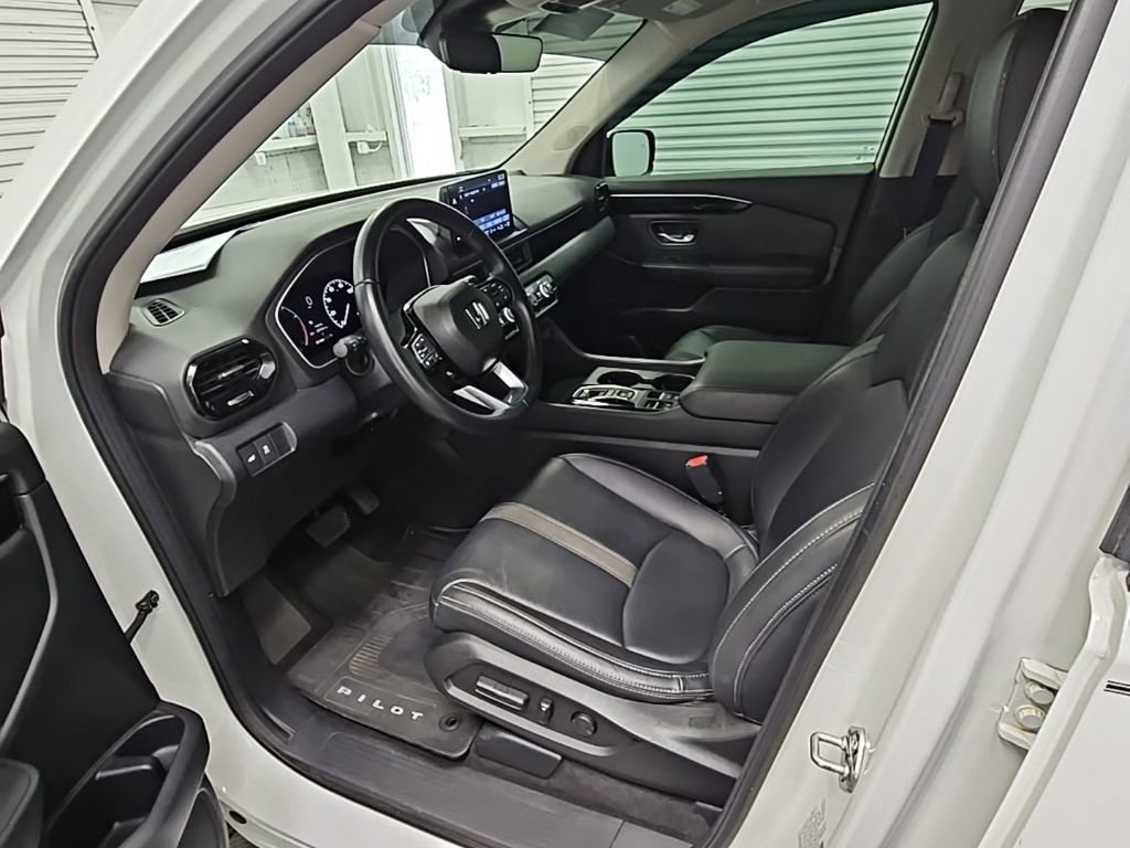 Used 2023 Honda Pilot EX-L image 11