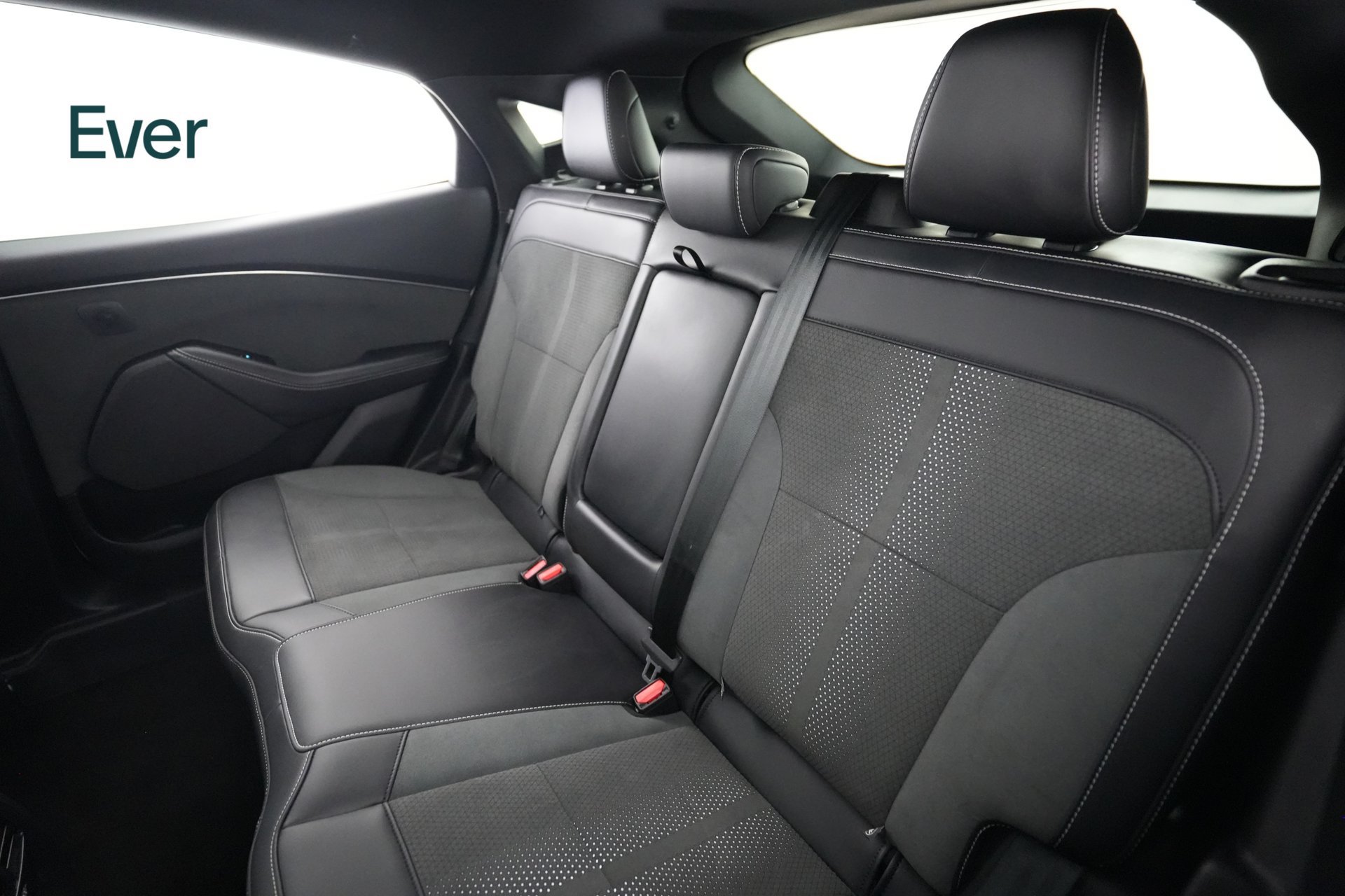 Used 2025 Ford Mustang Mach-E GT AWD/4WD image 23