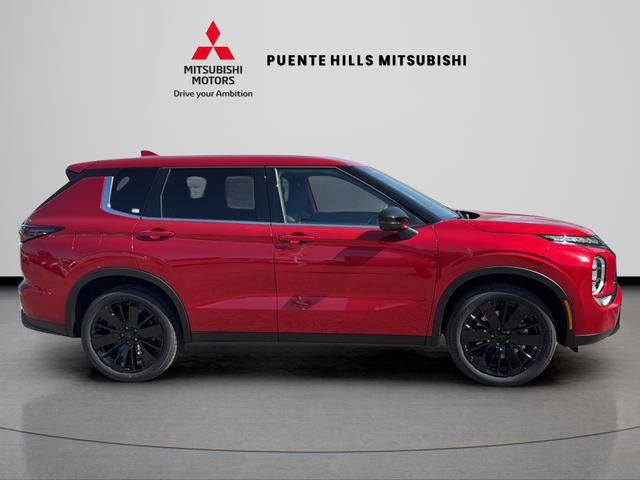 New 2026 Mitsubishi Outlander LE image 4