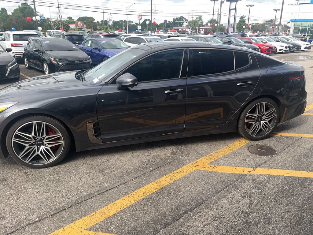 Used 2023 Kia Stinger GT2 image 2