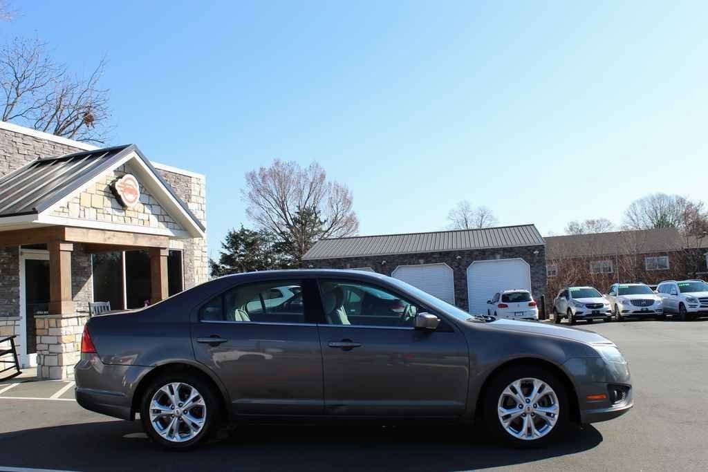 Used 2012 Ford Fusion SE