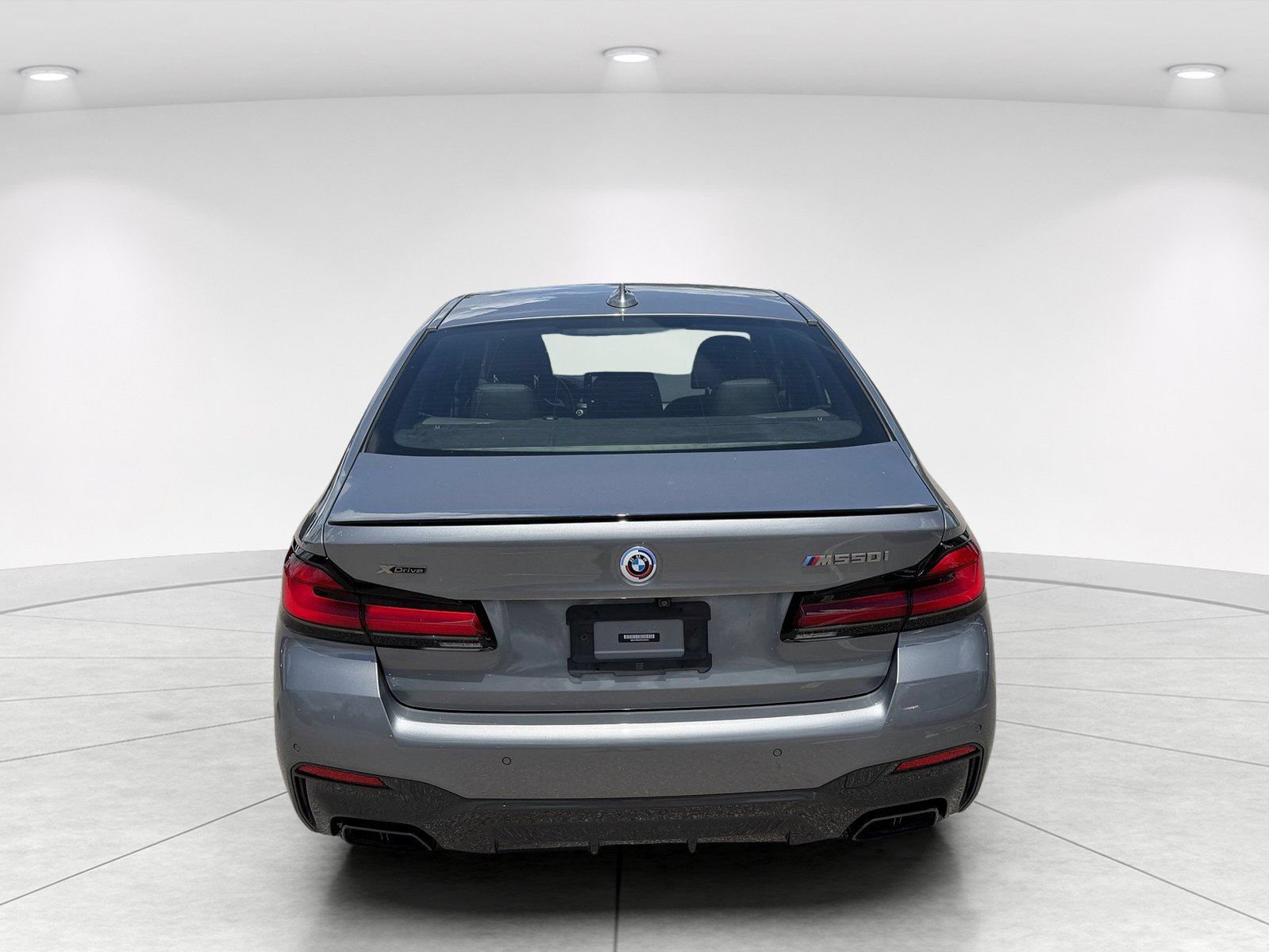 Used 2023 BMW M550i xDrive w/ Dynamic Handling Package AWD/4WD image 5