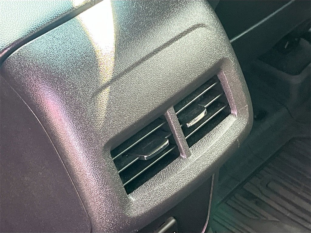 Used 2024 GMC Terrain SLE w/ LPO, Floor Liner Package image 24