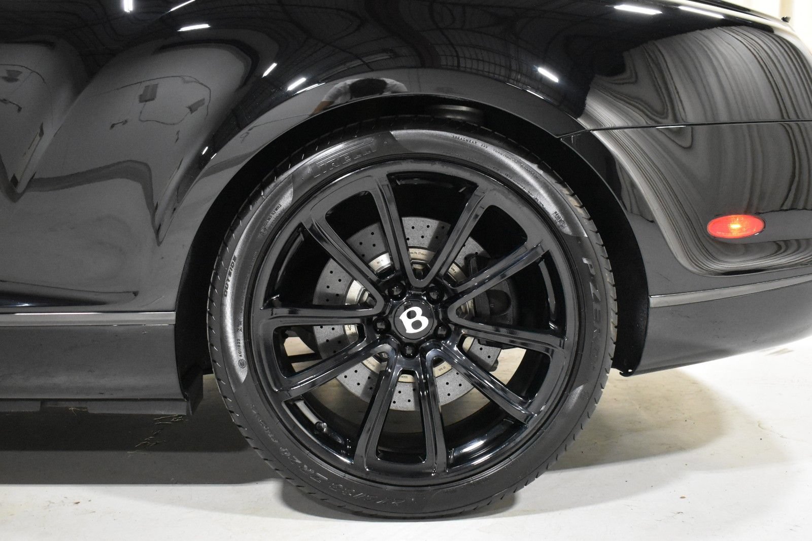 Used 2012 Bentley Continental Supersports ISR AWD/4WD image 18