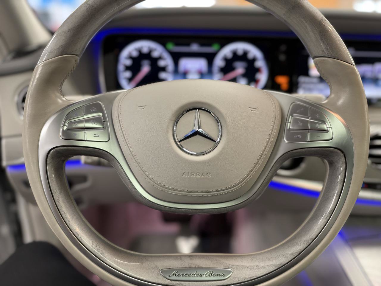 Used 2017 Mercedes-Benz S 550 Sedan image 10