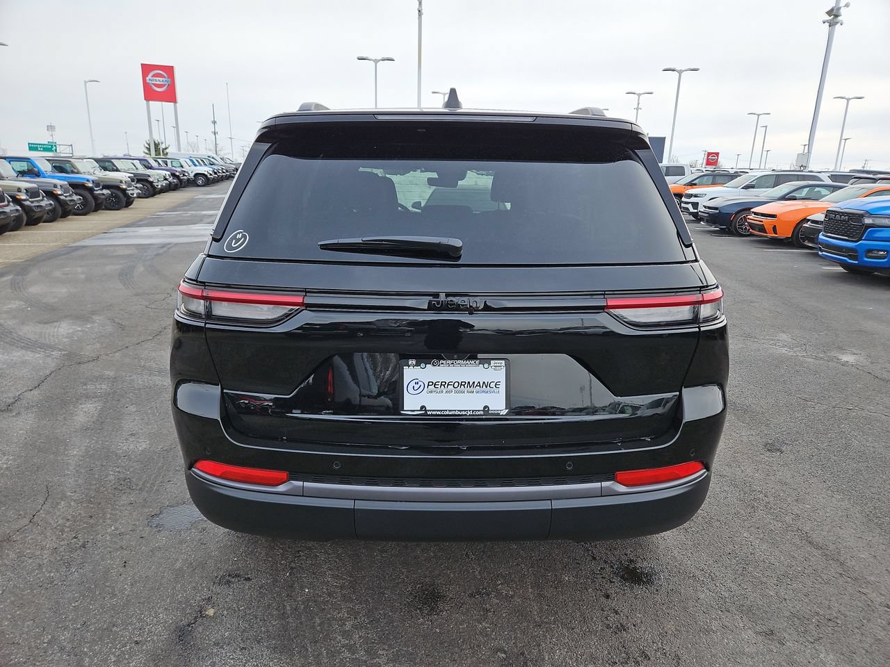 New 2026 Jeep Grand Cherokee Altitude AWD/4WD image 6