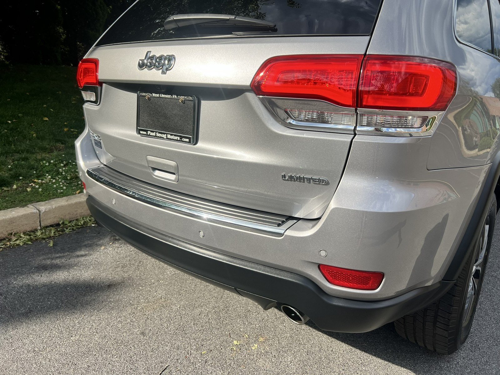 Used 2019 Jeep Grand Cherokee Limited w/ Luxury Group II AWD/4WD image 45