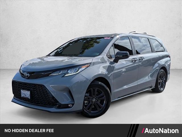 Used 2026 Toyota Sienna XSE AWD/4WD image 1
