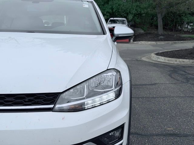 Used 2018 Volkswagen Golf Alltrack S AWD/4WD image 3