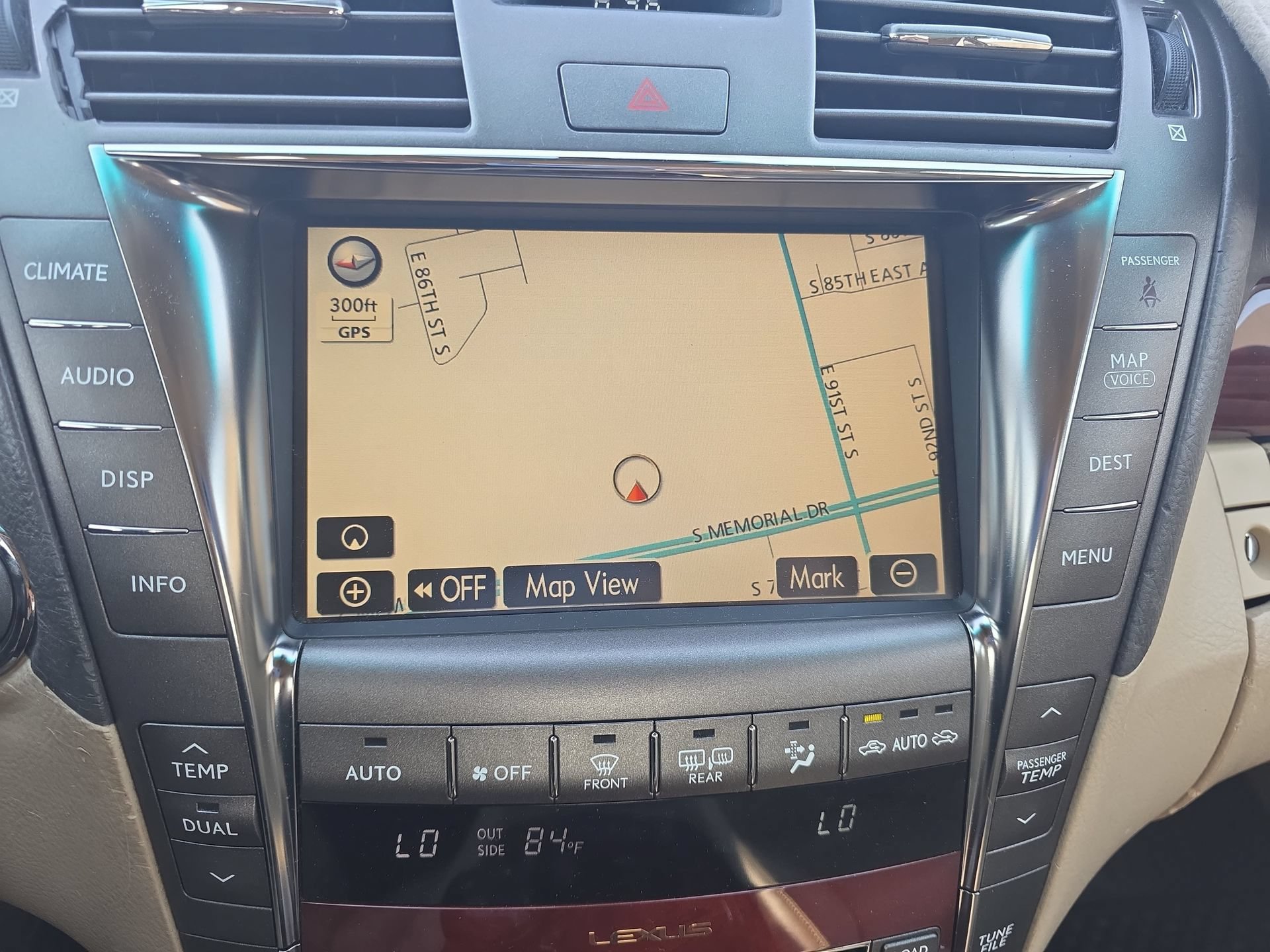Used 2007 Lexus LS 460 L w/ Luxury Pkg RWD image 22
